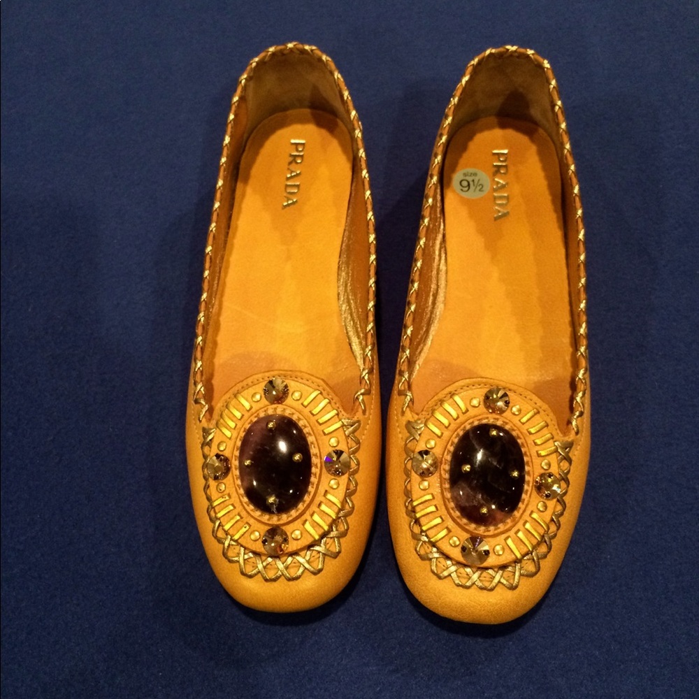 🌞❌SOLD❌Prada Leather Moccasins🌞 - Picture 3 of 8